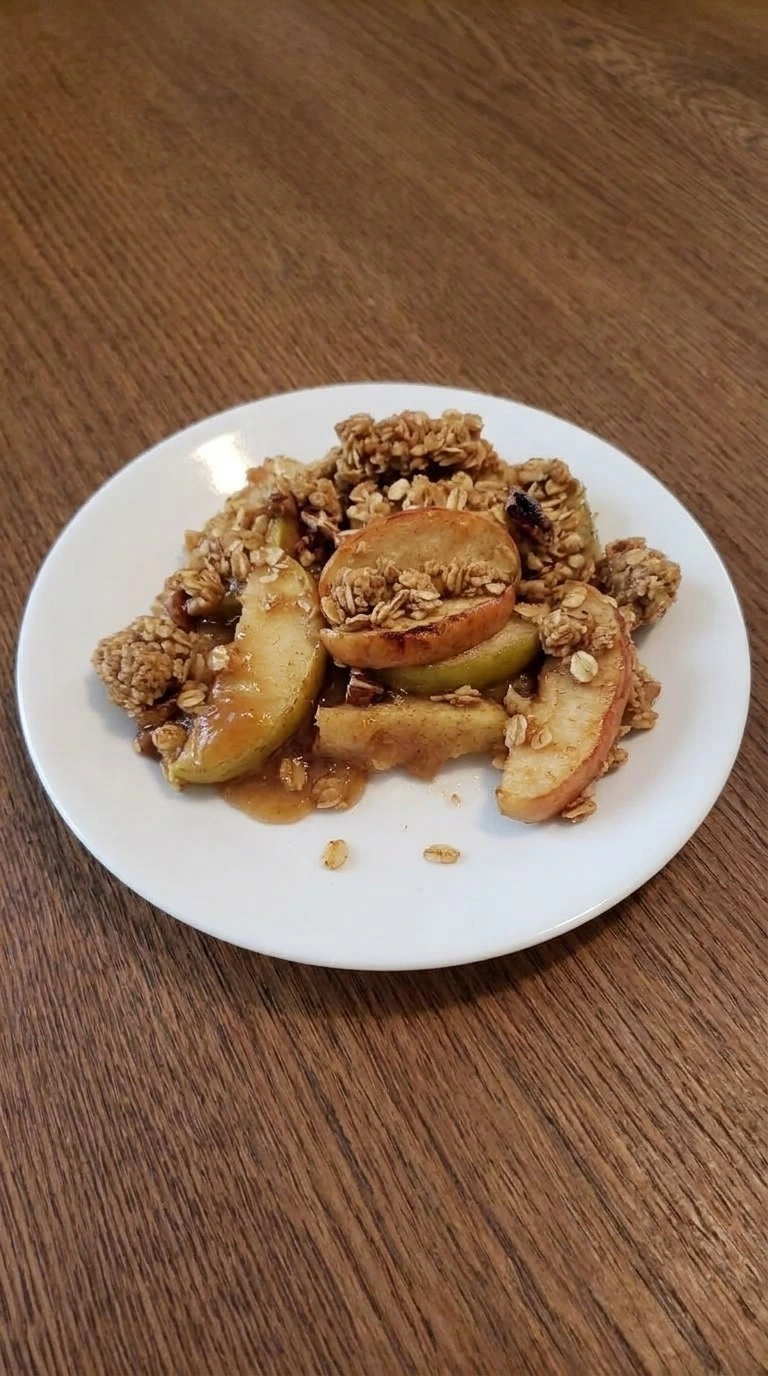 Warm plated apple oat crisp portion for Healthy Apple Fall Desserts